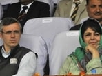 Former Jammu and Kashmir chief ministers Omar Abdullah and Mehbooba Mufti. (HT File)