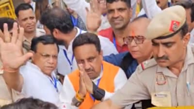 Bharatiya Janata Party (BJP) candidate Praveen Khandelwal won by a margin of 89,325 (Twitter/ video screengrab) Bharatiya Janata Party (BJP) candidate Praveen Khandelwal won by a margin of 89,325 (Twitter/ video screengrab)
