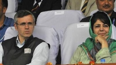 Former Jammu and Kashmir chief ministers Omar Abdullah and Mehbooba Mufti. (HT File) Former Jammu and Kashmir chief ministers Omar Abdullah and Mehbooba Mufti. (HT File)