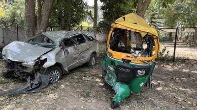 The car rear-ended the auto-rickshaw at the Housing Board light point around 5 am on Monday. Both vehicles were headed towards Panchkula from Kalagram. (HT photo)