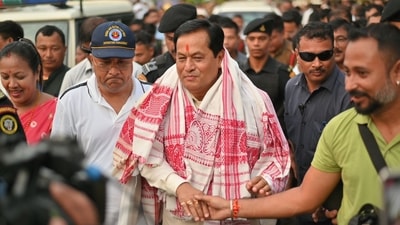 Union minister and former Assam chief minister Sarbananda Sonowal being greeted by supporters after his win from the Dibrugarh seat on Tuesday. (HT Photo) Union minister and former Assam chief minister Sarbananda Sonowal being greeted by supporters after his win from the Dibrugarh seat on Tuesday. (HT Photo)