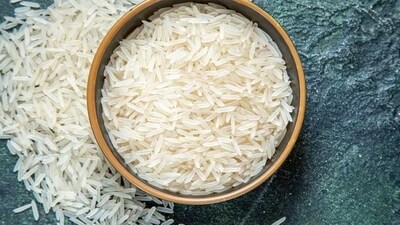 Parboiled rice: Nutrient-retaining, it has low GI of 38. It is perfect for pilafs and side dishes.&nbsp; (Freepik)