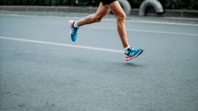 Running helps in preventing obesity, type 2 diabetes, heart disease, and many types of cancer. Health experts advise people to run every day. (Unsplash) Running helps in preventing obesity, type 2 diabetes, heart disease, and many types of cancer. Health experts advise people to run every day. (Unsplash)