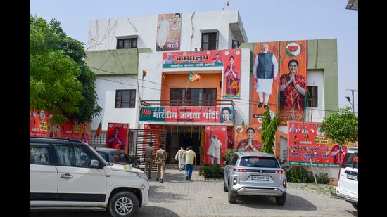 BJP office wears a deserted look on the day of the counting of votes for the Lok Sabha elections, in Amethi (PTI)
