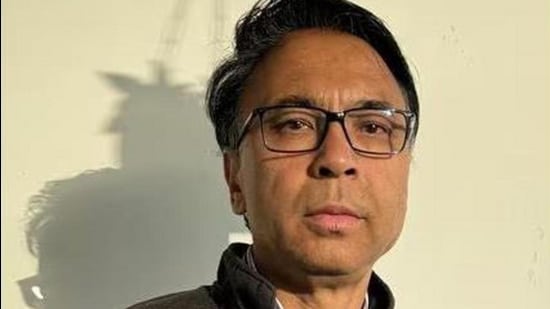 Independent candidate and Shia leader from Kargil, Mohammad Hanifa Jan, is set to win the lone Lok Sabha constituency of Ladakh. (HT file photo)