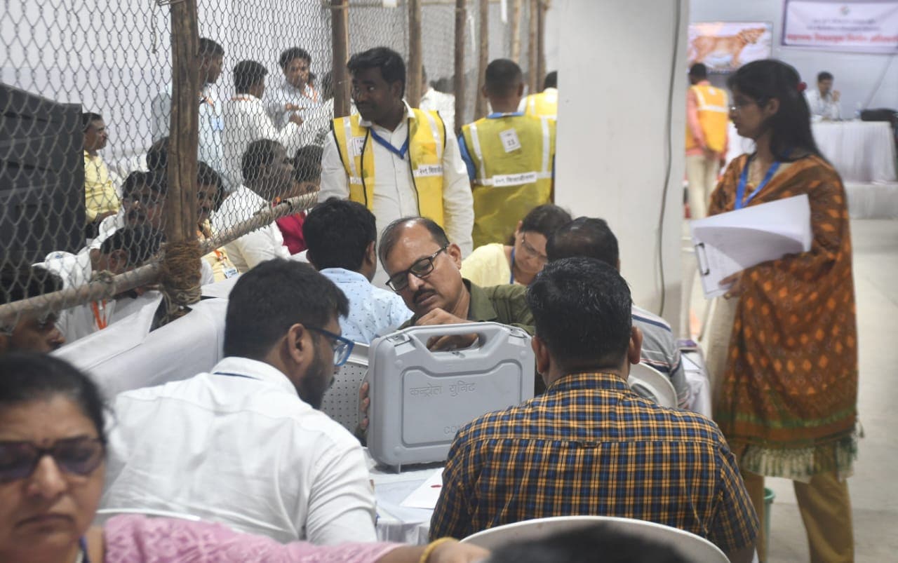 Maharashtra Election Results 2024 LIVE: Counting of votes underway (Hindustan Times) Maharashtra Election Results 2024 LIVE: Counting of votes underway (Hindustan Times)