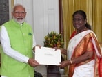 Prime Minister Narendra Modi tendered his resignation after meeting President Droupadi Murmu at Rashtrapati Bhavan. The President accepted the resignation. Prime Minister Narendra Modi tendered his resignation after meeting President Droupadi Murmu at Rashtrapati Bhavan. The President accepted the resignation.