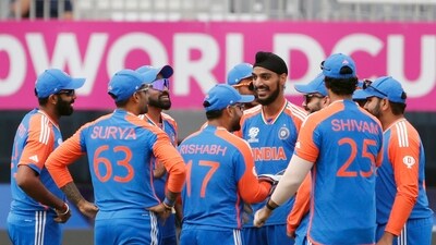 Arshdeep Singh started the party by dismissing both of Ireland's openers in the third over after Rohit Sharma won the toss and chose to bowl first (BCCI-X) Arshdeep Singh started the party by dismissing both of Ireland's openers in the third over after Rohit Sharma won the toss and chose to bowl first (BCCI-X)