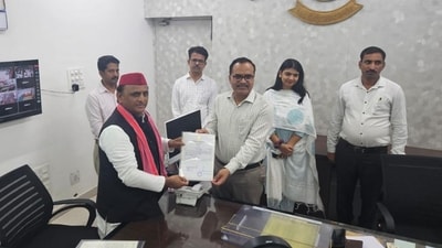 Samajwadi Party chief Akhilesh Yadav receiving his certificate of victory from DM Shubrant Shukla in Kannauj on Wednessday. (HT photo) Samajwadi Party chief Akhilesh Yadav receiving his certificate of victory from DM Shubrant Shukla in Kannauj on Wednessday. (HT photo)