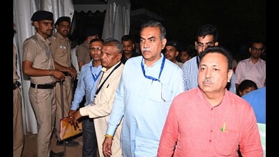 BJP candidate Sanjay Tandon leaves the counting centre in Chandigarh after his defeat. (Keshav Singh/HT)