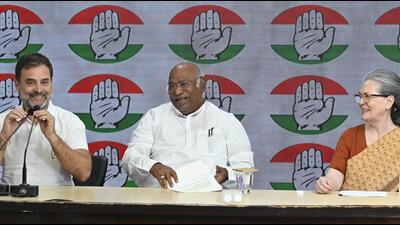 Congress leaders Rahul Gandhi, Mallikarjun Kharge and Sonia Gandhi at a press conference at the party HQ in New Delhi on Tuesday. (Raj K Raj/ HT Photo) Congress leaders Rahul Gandhi, Mallikarjun Kharge and Sonia Gandhi at a press conference at the party HQ in New Delhi on Tuesday. (Raj K Raj/ HT Photo)