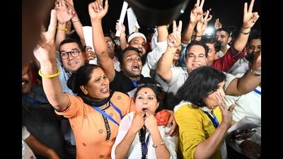 Congress supporters celebrating Manish Tewari’s victory at CCET, Sector 26, in Chandigarh on Tuesday. (Keshav Singh/HT) Congress supporters celebrating Manish Tewari’s victory at CCET, Sector 26, in Chandigarh on Tuesday. (Keshav Singh/HT)