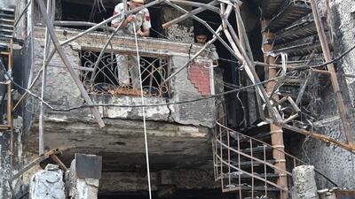 Delhi Police team at the site of the fire in Vivek Vihar on May 27. (Arvind Yadav/HT Photo) Delhi Police team at the site of the fire in Vivek Vihar on May 27. (Arvind Yadav/HT Photo)
