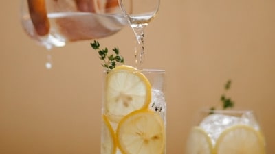 Hydrate with warm lemon water: Kickstart your digestive fire each morning with warm water and lemon, helping to purify your body and improve skin hydration. (Pexels) Hydrate with warm lemon water: Kickstart your digestive fire each morning with warm water and lemon, helping to purify your body and improve skin hydration. (Pexels)
