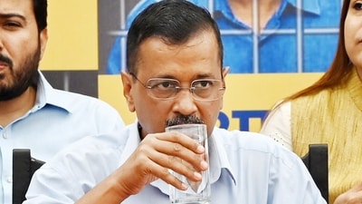 Delhi CM Arvind Kejriwal addresses workers at the AAP HQ. (Arvind Yadav/HT file) Delhi CM Arvind Kejriwal addresses workers at the AAP HQ. (Arvind Yadav/HT file)