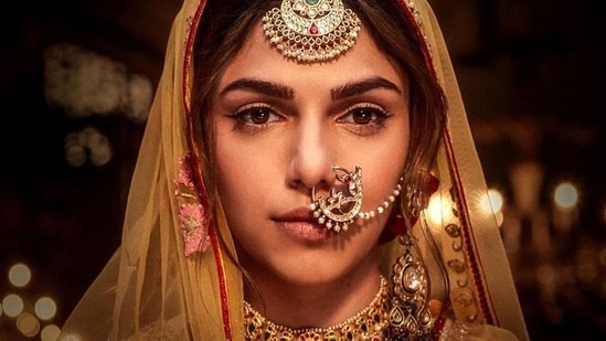 Sharmin Segal plays Alamzeb in Heeramandi.