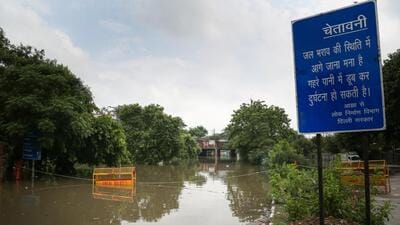 A view of a waterlogged Pul Prahladpur underpass after heavy rains in August 2021. (HT Archive) A view of a waterlogged Pul Prahladpur underpass after heavy rains in August 2021. (HT Archive)
