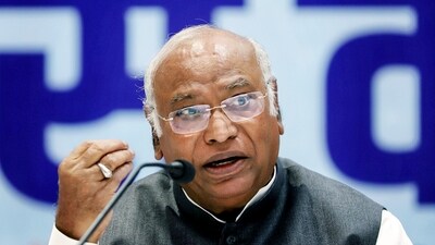 Congress National President Mallikarjun Kharge (Naeem Ansari) Congress National President Mallikarjun Kharge (Naeem Ansari)