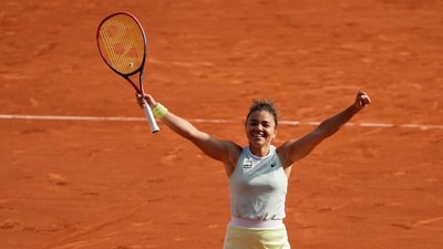 Italy's Jasmine Paolini celebrates as she won her semifinal match of the French Open tennis tournament against Russia's Mirra Andreeva (AP) Italy's Jasmine Paolini celebrates as she won her semifinal match of the French Open tennis tournament against Russia's Mirra Andreeva (AP)