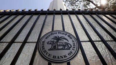 The Reserve Bank of India (RBI) seal is pictured on a gate outside the RBI headquarters in Mumbai. (Reuters)