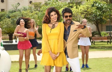 Raghava Lawrence and Oviya in a still from Kanchana 3