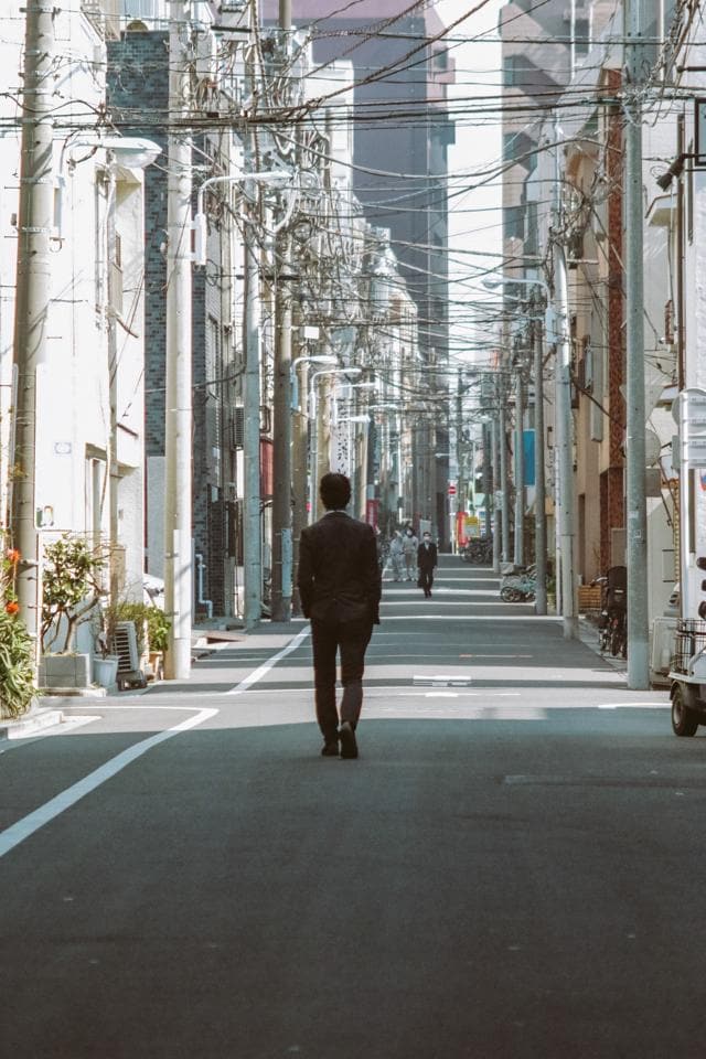 “Tokyo, in The Discarnates, is a non-place, a term anthropologist Marc Augé used to describe the eerie uniformity of metropolitan spaces and the matching anonymity of inhabitants.” (Shutterstock) “Tokyo, in The Discarnates, is a non-place, a term anthropologist Marc Augé used to describe the eerie uniformity of metropolitan spaces and the matching anonymity of inhabitants.” (Shutterstock)