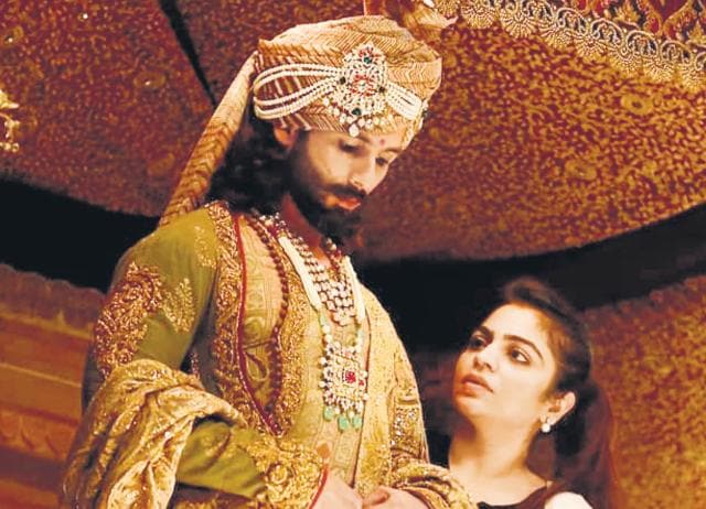 Rimple Narula co-created costumes for Padmaavat (above 2018) and the 2024 series Heeramandi. Rimple Narula co-created costumes for Padmaavat (above 2018) and the 2024 series Heeramandi.