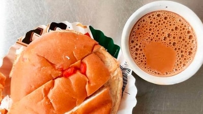 1. Chai: When it comes to chai, the milk with lactose and casein in it is the problem. Many people can’t properly digest lactose, and this undigested lactose reaches the colon; it gets fermented by bacteria, causing gas, bloating, and diarrhoea. Casein in milk can sometimes cause an immune response in the gut. This can lead to inflammation and damage the gut lining, making it easier for harmful substances to enter the bloodstream and worsen gut health.&nbsp; (Instagram/@kirti7s)