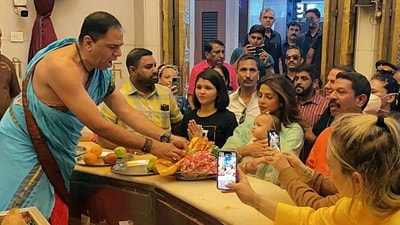 Priyanka Chopra with her daughter daughter Malti Marie offer prayers at Siddhivinayak temple, in Mumbai on Thursday. (ANI Photo) (ANI Picture Service) Priyanka Chopra with her daughter daughter Malti Marie offer prayers at Siddhivinayak temple, in Mumbai on Thursday. (ANI Photo) (ANI Picture Service)