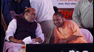 Rajnath Singh and Adityanath during laying the stone foundation ceremony of the 352 development scheme under the smart city project in Lucknow on March 18, 2023. (HT FIle)