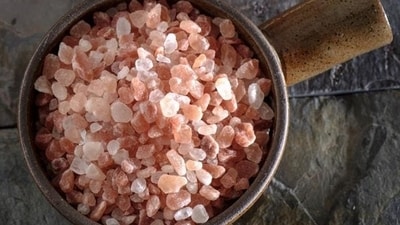 High salt intake is associated with increase in blood pressure and high risk of heart diseases (IStock) High salt intake is associated with increase in blood pressure and high risk of heart diseases (IStock)