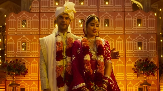Mr and Mrs Mahi sees Rakummar Rao and Janhvi Kapoor team up again after Roohi.