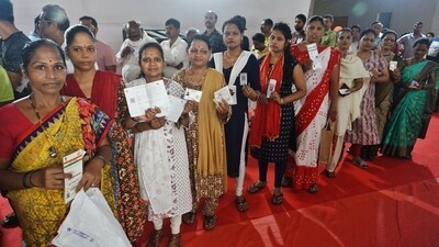 Thane, India - May ,20, 2024:  Womens participating in the voting process at a polling station in Thane A womans voter appears for voting at a polling station at road no 22 in thane ,in Thane, in Mumbai, India, on, Monday, May,20, 2024. ( Praful Gangurde / HT Photo )