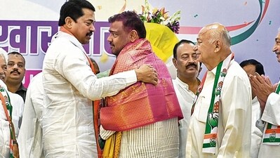 Mumbai, India. June 07, 2024: Congress Party's 13 newly elected Member of Parliament (MP) was felicitated by the Maharashtra Congress in the presence of Ramesh Chennithala, the In-Charge of Maharashtra, Nana Patole, the President of Maharashtra Congress, and other leaders at the party office in Mumbai. June 07, 2024. (Photo by Raju Shinde/HT Photo) Mumbai, India. June 07, 2024: Congress Party's 13 newly elected Member of Parliament (MP) was felicitated by the Maharashtra Congress in the presence of Ramesh Chennithala, the In-Charge of Maharashtra, Nana Patole, the President of Maharashtra Congress, and other leaders at the party office in Mumbai. June 07, 2024. (Photo by Raju Shinde/HT Photo)