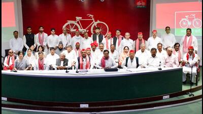 Newly elected SP MPs with party chief Akhilesh Yadav at the first meeting after the 2024 LS poll results in Lucknow on June 8. (Sourced) Newly elected SP MPs with party chief Akhilesh Yadav at the first meeting after the 2024 LS poll results in Lucknow on June 8. (Sourced)