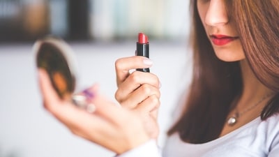 Mastering sweat-proof makeup techniques is essential for maintaining a flawless look during the scorching heat of summer. (Pixabay) Mastering sweat-proof makeup techniques is essential for maintaining a flawless look during the scorching heat of summer. (Pixabay)
