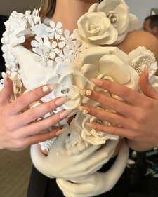 Sydney Sweeney shows off her 3D floral nails (Instagram) Sydney Sweeney shows off her 3D floral nails (Instagram)