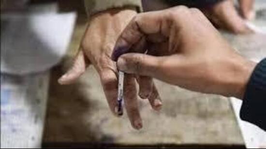 Analysts say the NC and Congress’ decision to come together yielded good results for them in the Lok Sabha polls and that the parties can replicate the success in the assembly elections as well. (HT File)