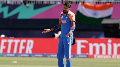 Hardik Pandya reacts after dismissing Pakistan's Shadab Khan during the ICC Men's T20 World Cup cricket match between India and Pakistan, (PTI)