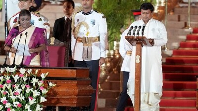 President Droupadi Murmu administers the oath of office to BJP leader Sukanta Majumdar, at the swearing-in ceremony held at Rashtrapati Bhavan, in New Delhi, Sunday, June 9, 2024. (PTI Photo/Ravi Choudhary) President Droupadi Murmu administers the oath of office to BJP leader Sukanta Majumdar, at the swearing-in ceremony held at Rashtrapati Bhavan, in New Delhi, Sunday, June 9, 2024. (PTI Photo/Ravi Choudhary)