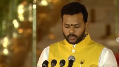 Telugu Desam Party (TDP) MP Kinjarapu Ram Mohan Naidu took the oath as a Union Cabinet Minister on Sunday at Rashtrapati Bhavan. TDP, led by N Chandrababu Naidu, is part of the BJP-led National Democratic Alliance (NDA), which won 16 parliamentary seats in Andhra Pradesh. (ANI) Telugu Desam Party (TDP) MP Kinjarapu Ram Mohan Naidu took the oath as a Union Cabinet Minister on Sunday at Rashtrapati Bhavan. TDP, led by N Chandrababu Naidu, is part of the BJP-led National Democratic Alliance (NDA), which won 16 parliamentary seats in Andhra Pradesh. (ANI)