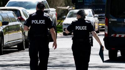 Toronto Police investigators work after a security guard was shot outside the Bridle Path mansion of Canadian rap star Drake, in Toronto, Ontario, Canada May 7, 2024. REUTERS/Arlyn McAdorey REFILE - REMOVING ADDRESS (REUTERS) Toronto Police investigators work after a security guard was shot outside the Bridle Path mansion of Canadian rap star Drake, in Toronto, Ontario, Canada May 7, 2024. REUTERS/Arlyn McAdorey REFILE - REMOVING ADDRESS (REUTERS)