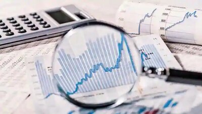 Indian markets are still at an all-time high despite FPIs dumping shares Indian markets are still at an all-time high despite FPIs dumping shares