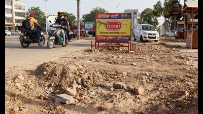 About a month ago, Ludhiana MC’s operational and maintenance wing laid down sewerage pipes at different locations in Phase 1 at a cost of ₹35 lakh. (Gurpreet Singh/HT) About a month ago, Ludhiana MC’s operational and maintenance wing laid down sewerage pipes at different locations in Phase 1 at a cost of ₹35 lakh. (Gurpreet Singh/HT)