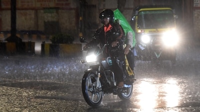 Mumbai Rain: In the 24-hour period ending at 8 am on Monday, the island city recorded an average 99.11 mm rainfall, eastern parts of Mumbai registered 61.29 mm downpour and western areas 73.78 mm, an official from the Brihanmumbai Municipal Corporation (BMC) said. (PTI)