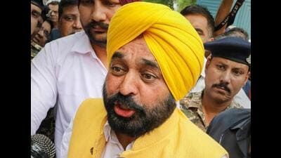 Punjab chief minister Bhagwant Mann said on Monday that the CISF woman constable, who allegedly slapped actor Kangana Ranaut, might have been angry over the BJP MP-elect’s previous statements on the farmers’ agitation. (HT file photo) Punjab chief minister Bhagwant Mann said on Monday that the CISF woman constable, who allegedly slapped actor Kangana Ranaut, might have been angry over the BJP MP-elect’s previous statements on the farmers’ agitation. (HT file photo)