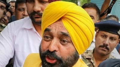 Punjab chief minister Bhagwant Mann said on Monday that the CISF woman constable, who allegedly slapped actor Kangana Ranaut, might have been angry over the BJP MP-elect’s previous statements on the farmers’ agitation. (HT file photo)