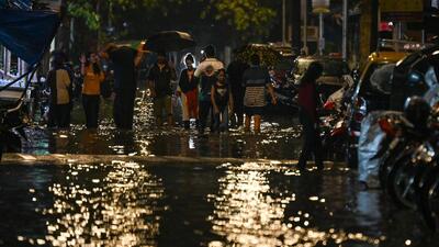 Waterlogging in Pratiksha Nagar, Sion area in Mumbai due to heavy rains on Monday evening. (Raju Shinde/HT Photo) Waterlogging in Pratiksha Nagar, Sion area in Mumbai due to heavy rains on Monday evening. (Raju Shinde/HT Photo)