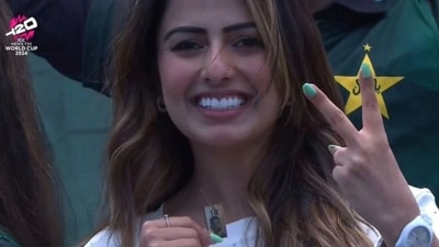 Ind vs Pak T20 WC match: Pakistan cricket fan wearing Virat Kohli pendant. (Instagram/@lovekhaani) Ind vs Pak T20 WC match: Pakistan cricket fan wearing Virat Kohli pendant. (Instagram/@lovekhaani)