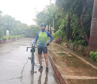 Madan Singh who commutes to his workplace at Vikhroli on a cycle says the feeling of riding outdoors was inexplicable Madan Singh who commutes to his workplace at Vikhroli on a cycle says the feeling of riding outdoors was inexplicable